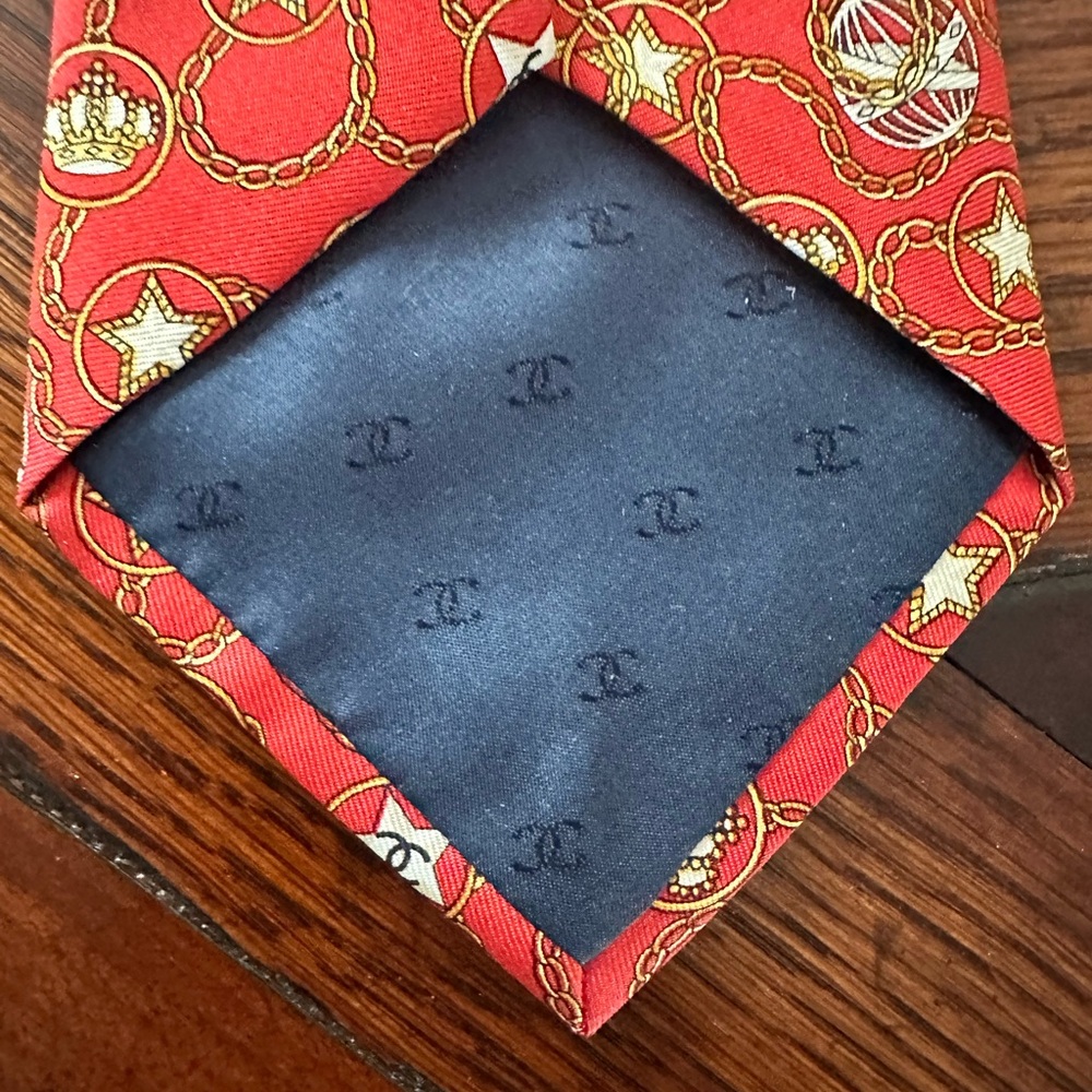 Chanel Red Patterned Tie - Picture 10 of 16